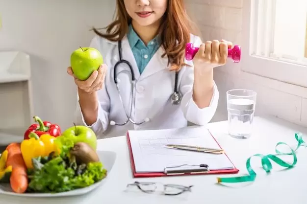  The Role of a Dietician When You’re Balancing Work From Home and Health