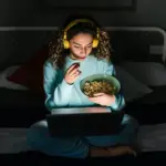 Late-Night Snacking Issues? What a Dietician Would Say