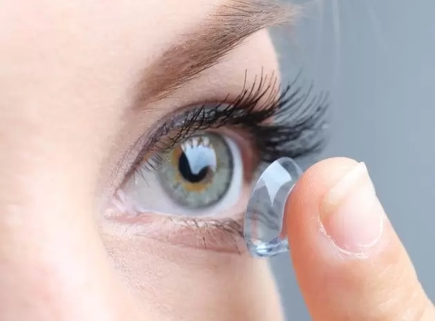  Understanding Eye Specialist Recommendations for Contact Lens Users